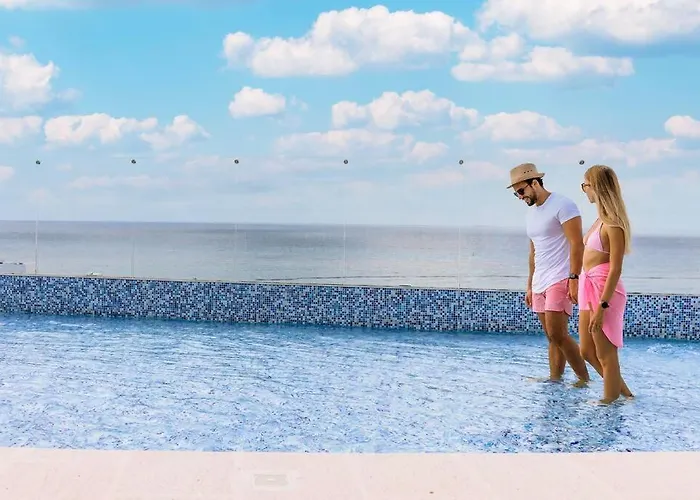 Casa Camaleón Luxury Condominium. Sea Views. Pools *