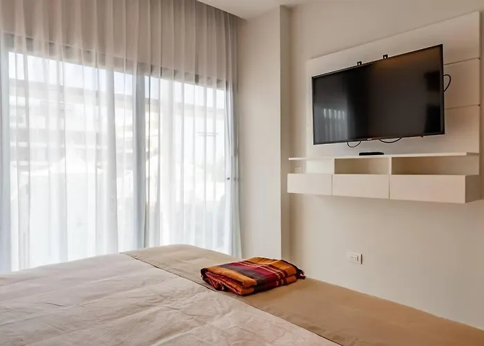 Casa Camaleón Luxury Condominium. Sea Views. Pools