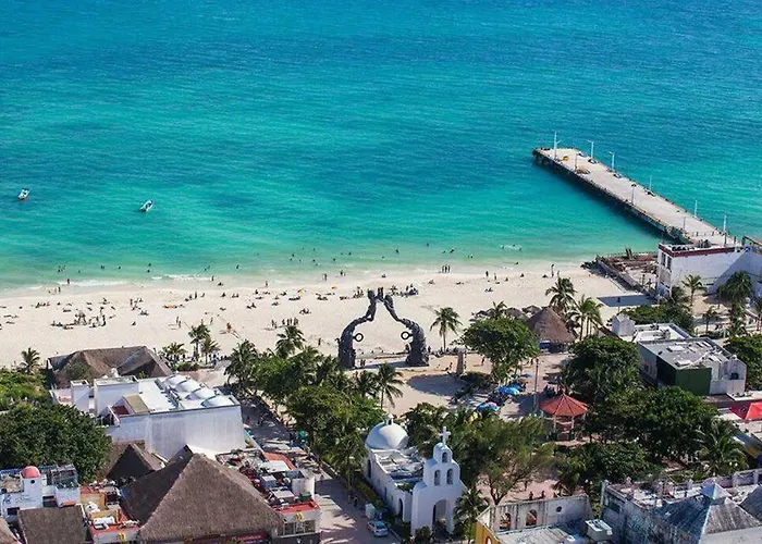 Casa Camaleon Luxury Condominium. Sea Views. Pools *